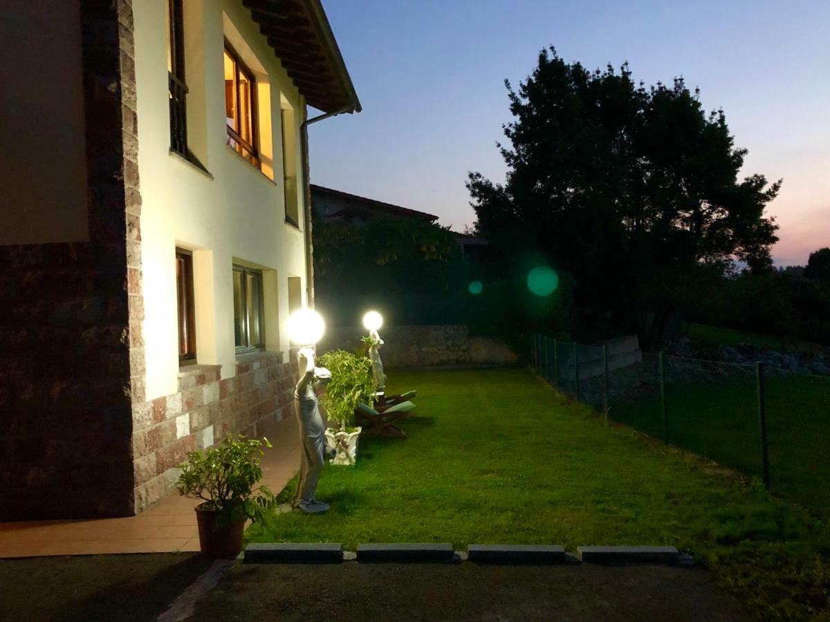 فيلا Casa Frente A Los Bufones De Pria Llames de Pría المظهر الخارجي الصورة